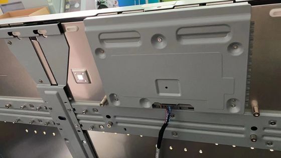 Un buen precio. Pantalla LCD de alto brillo de 65 pulgadas con 1920*1080 píxeles para señalización digital en línea