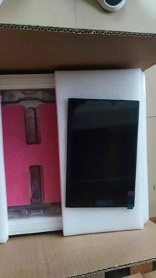 Un buen precio. Panel de LCD de mesa de Innolux de 10.1 pulgadas EJ101IA-01G Modelo de LCD portátil con 1280 * 800 píxeles 149PPI 40pin en línea