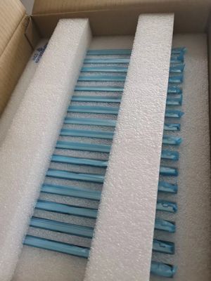 Un buen precio. Pantalla LCD industrial de 12,1 pulgadas con 1024x768 píxeles y 500 cd/m2 Brillo G121X1-L04 en línea